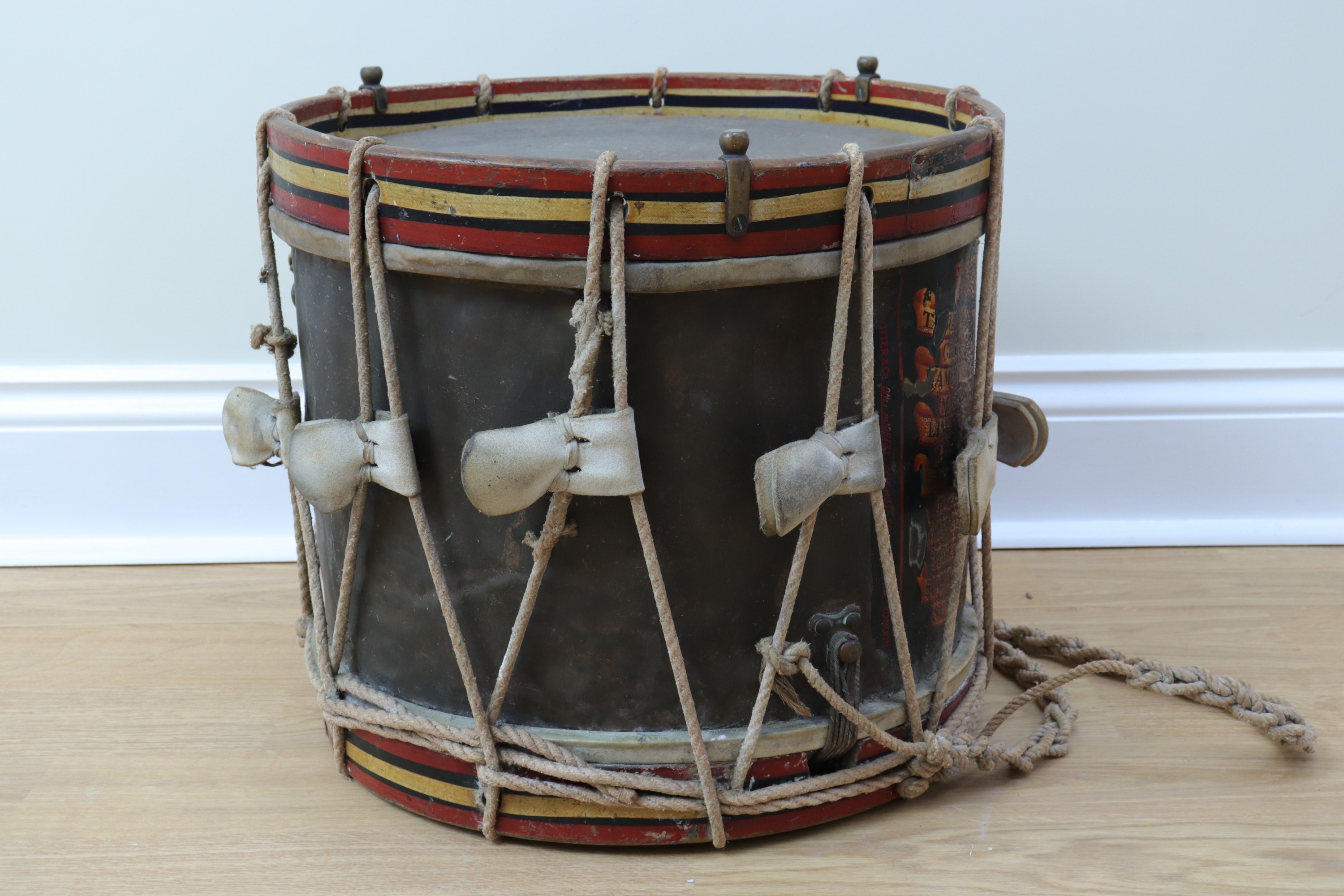 A George V 3rd Grenadier Guards side drum by Potter, the body dated 1913 and stamped "3 G G, 10" - Image 3 of 8