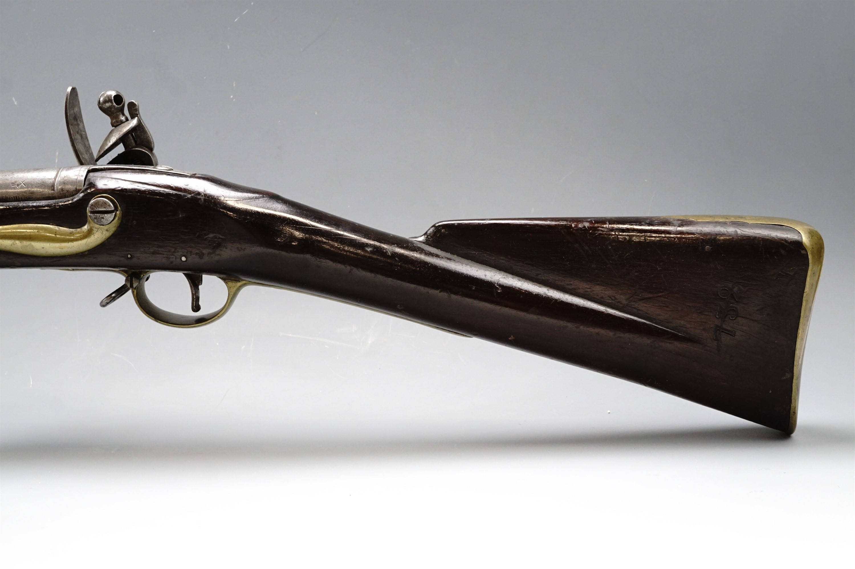An Ordnance India Pattern Brown Bess musket - Image 7 of 10
