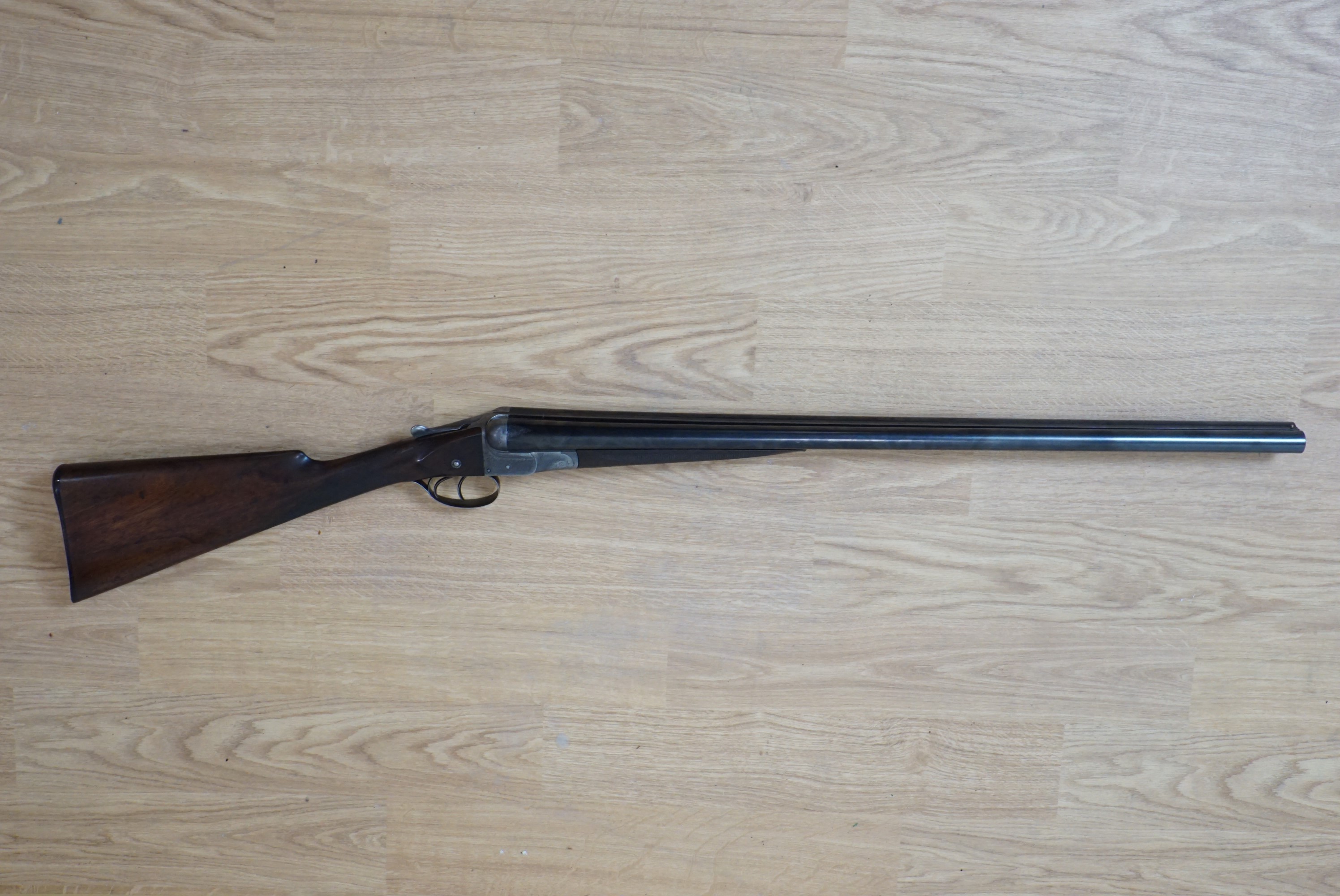A W.W. Greener, 12 bore side by side boxlock ejector shotgun, 68464, Greener side safety, straight - Image 11 of 16