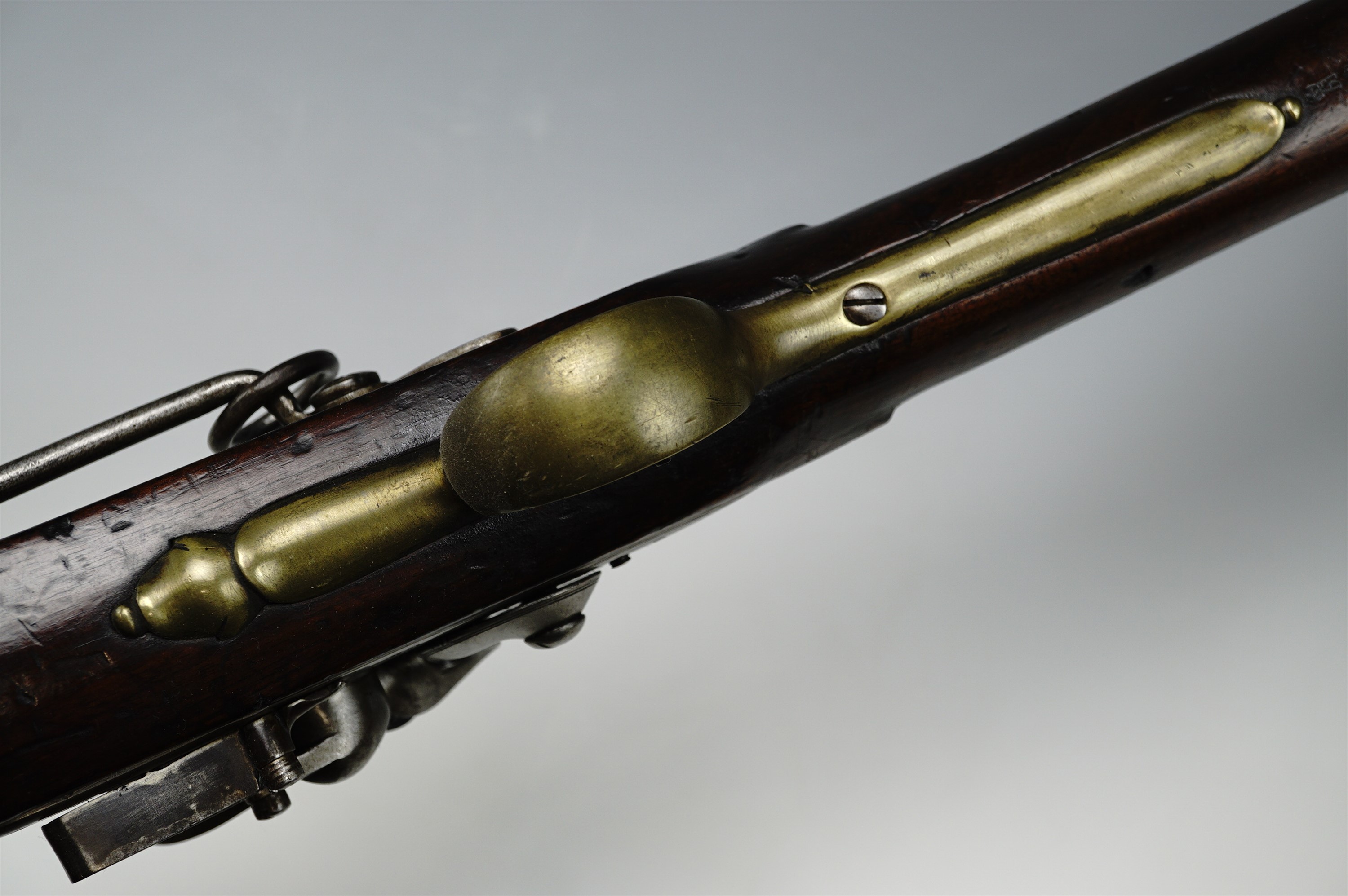 A George III Ordnance Elliott flintlock cavalry carbine, with socket bayonet - Image 10 of 17