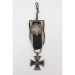 An Imperial German 1914 watch fob or leontine, 12 cm