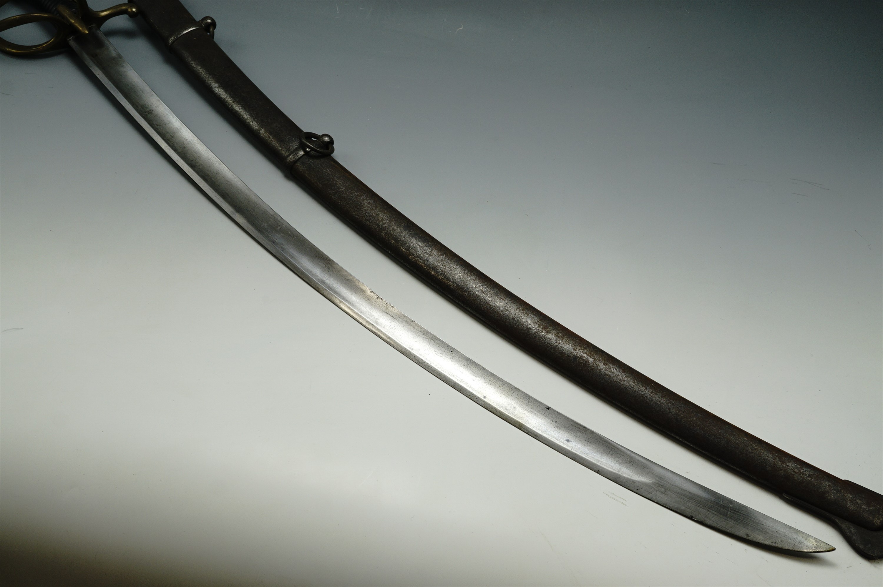 An early 19th Century European light cavalry sabre, being a variant French year XI - Image 2 of 8