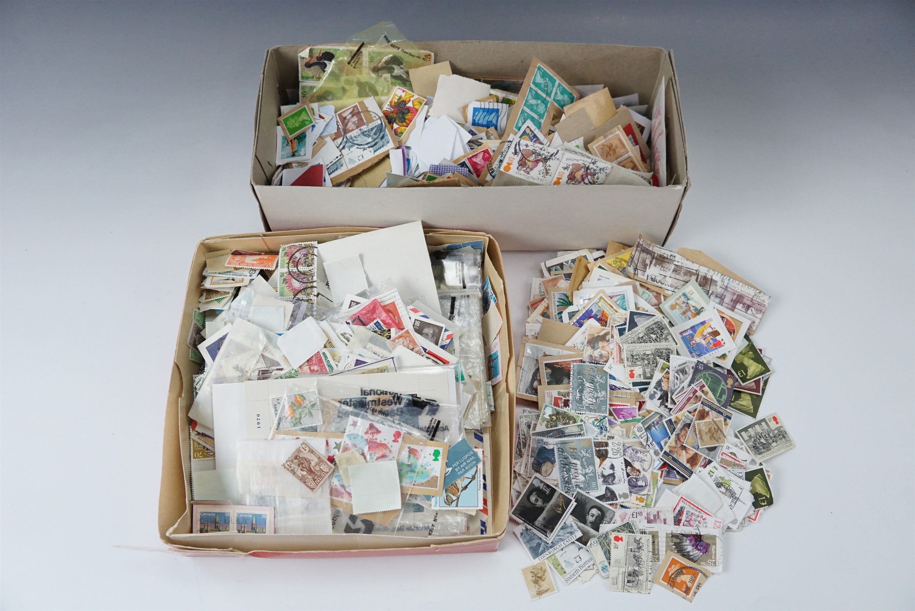 A later 20th Century stamp album, of British and world stamps, together with four part albums, two - Image 3 of 6