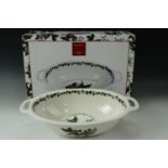 A Portmeirion "Holly & The Ivy" bowl, 39 x 24 cm