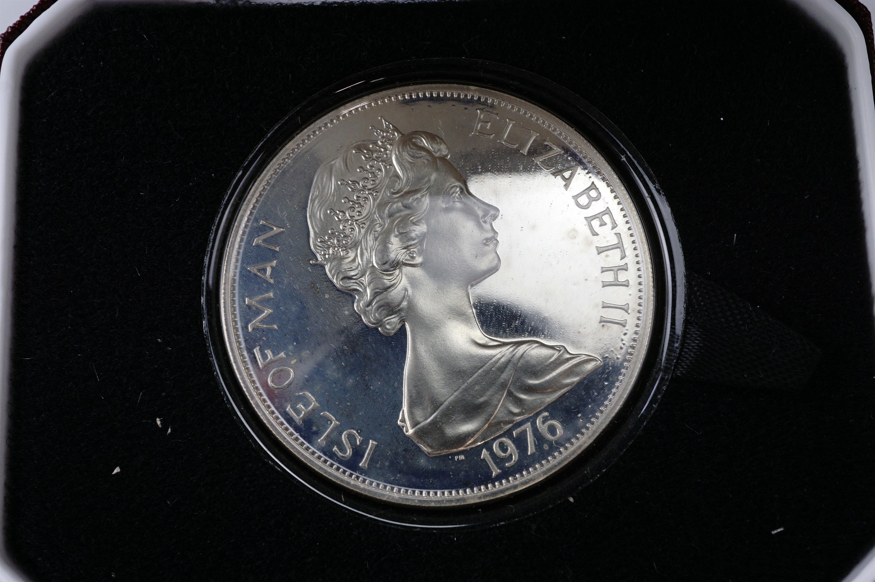 A cased 1976 silver Washington crown coin - Image 2 of 3