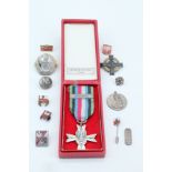 Sundry Polish military and commemorative medals and badges etc