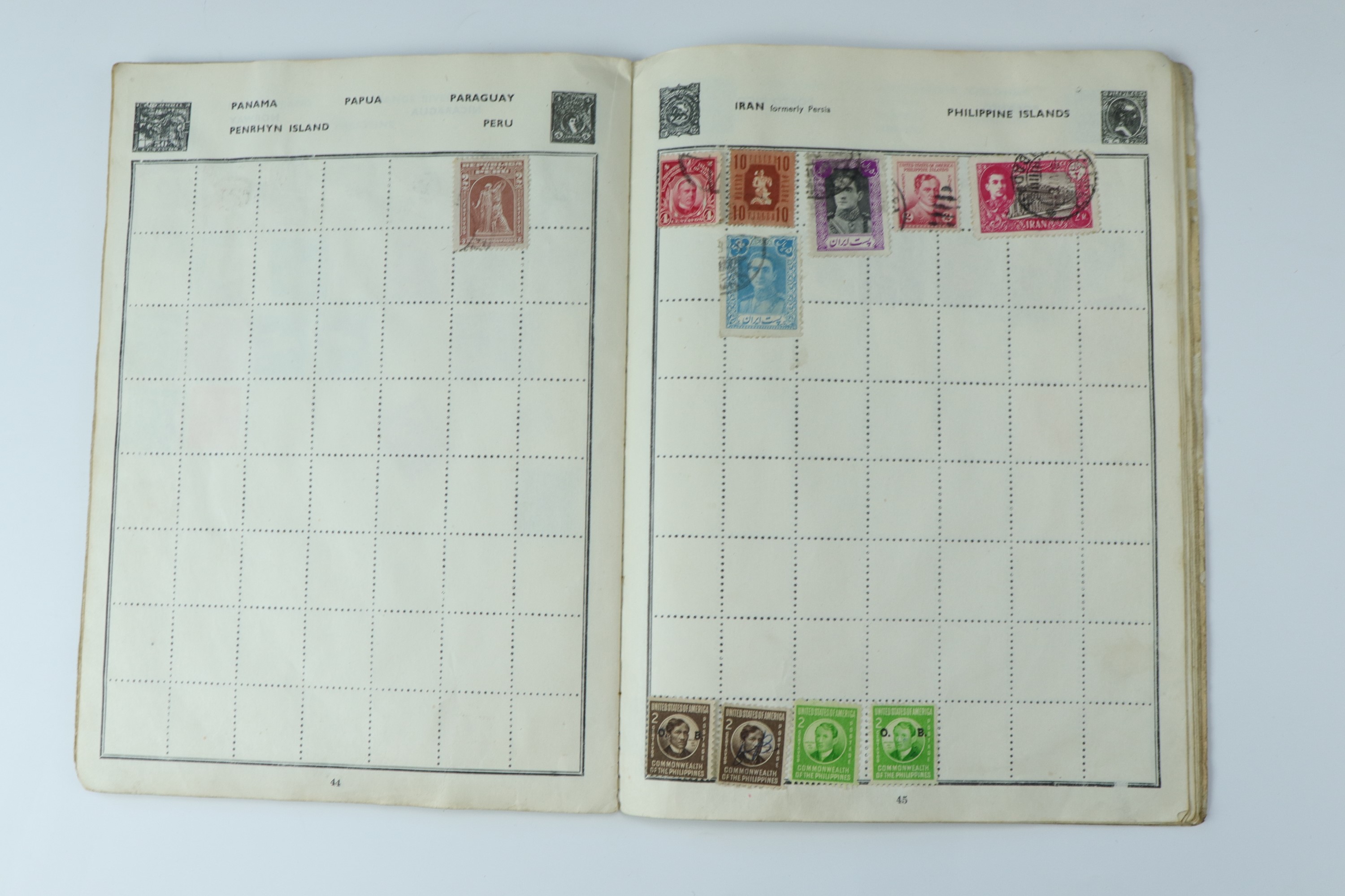 Several juvenile stamp albums containing GB and world stamps, with uncirculated and specimen GB - Image 22 of 47