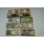 Sundry Indonesian 1992 banknotes including a 10,000 rupiah banknote, two 5000 rupiah banknotes