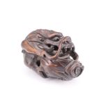 A Japanese carved wood netsuke of a dragon, 5 cm