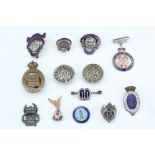 Sundry Home Front and military lapel badges etc, including a 1915 munitions worker's badge, "Knitted