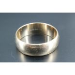 A 9 carat gold wedding band, of convex form, London, 1989, 3.66 g, size M 1/2