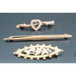 Three various late 19th / early 20th Century bar brooches, 4.2 g