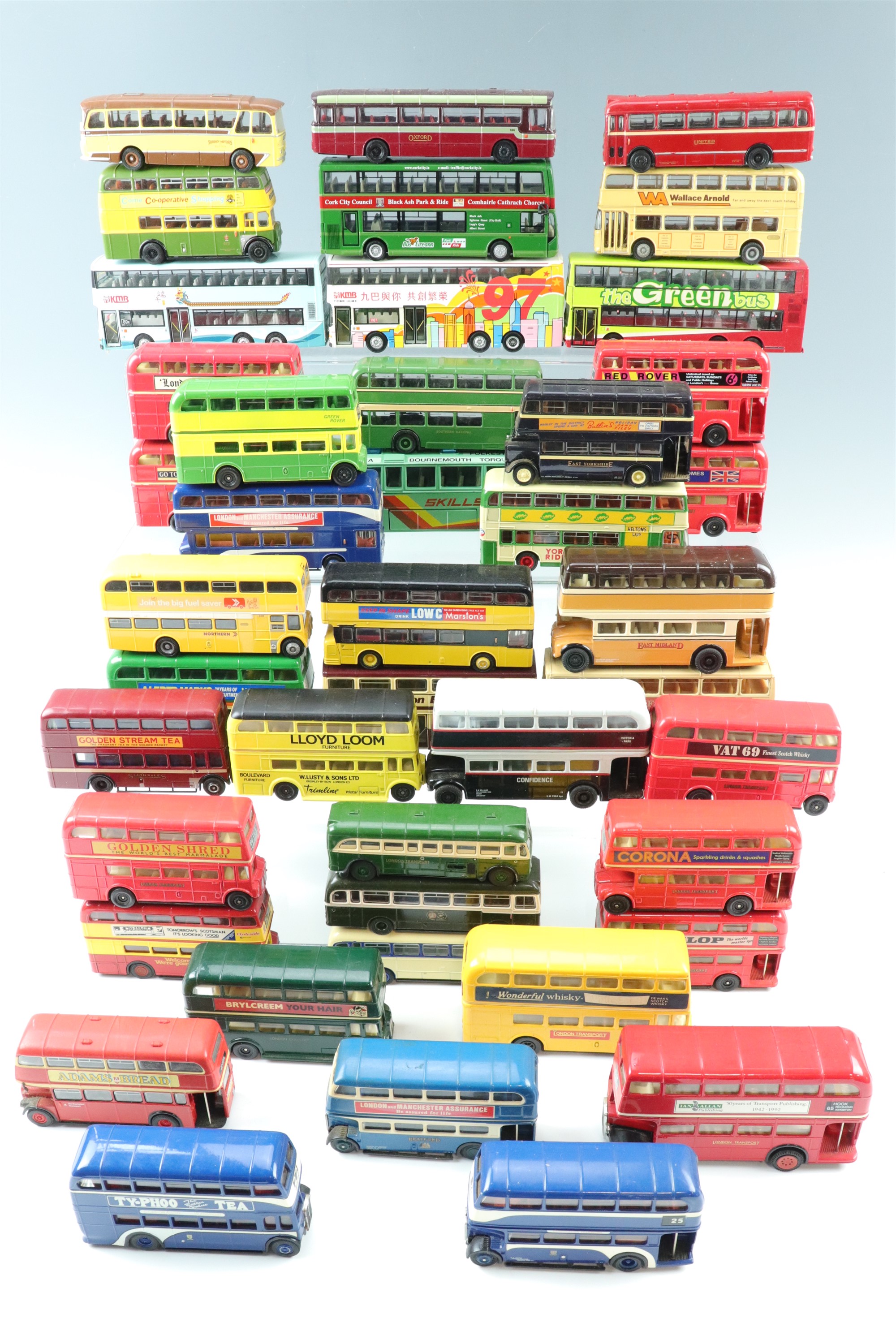 A large quantity of Corgi and Matchbox die cast model buses ( 2 trays)