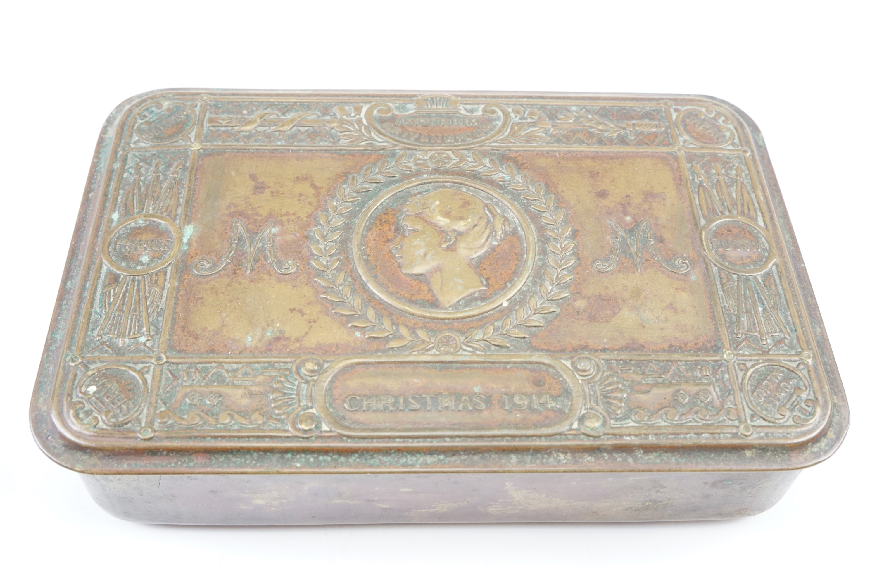 A 1914 Princess Mary gift tin