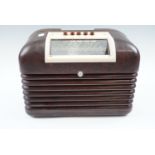 A vintage Bush Type DAC-10 Bakelite radio, 32 cm x 20cm x 22 cm