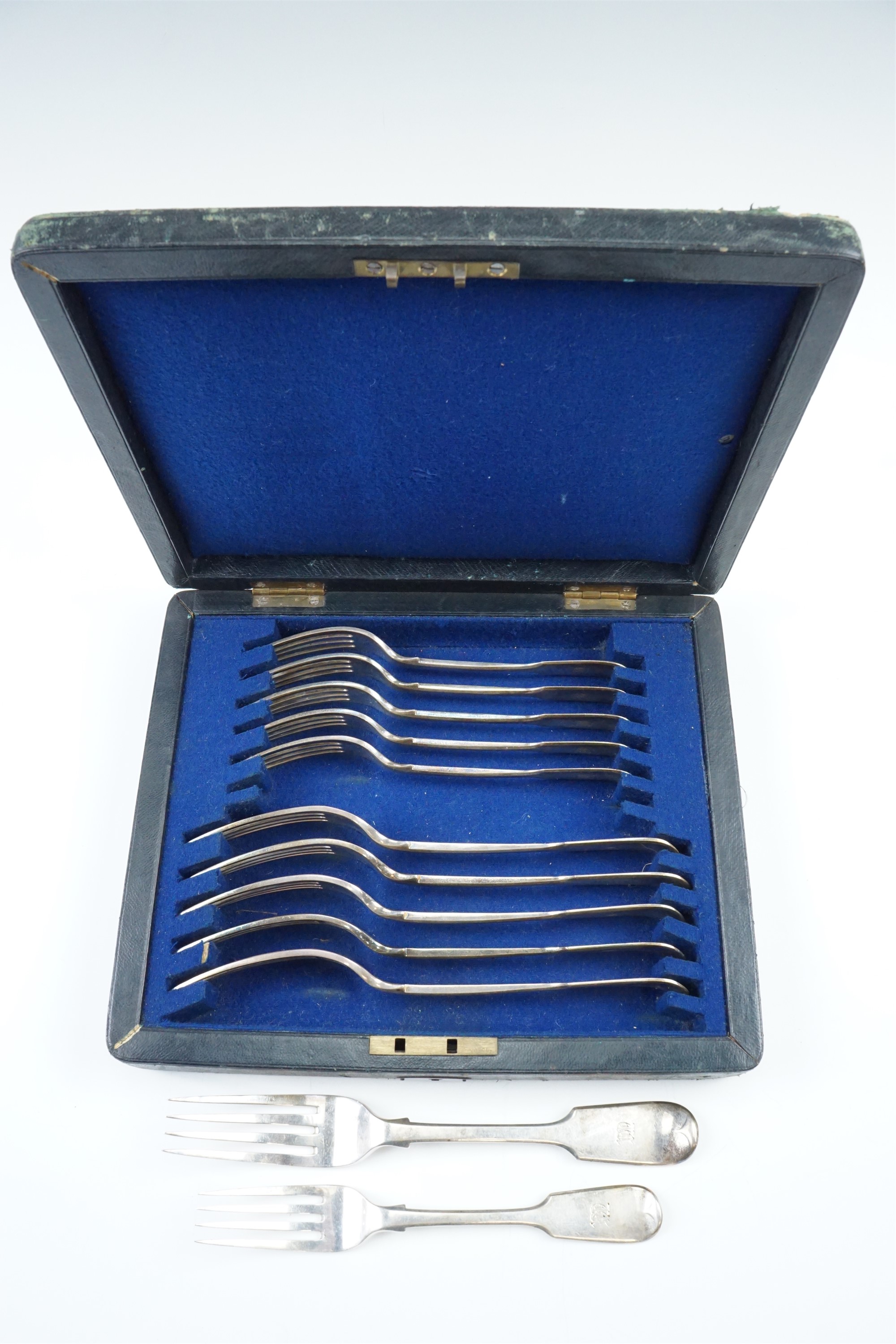 A cased set of Victorian fiddle pattern silver table and desert forks, six place settings, London, - Image 6 of 6