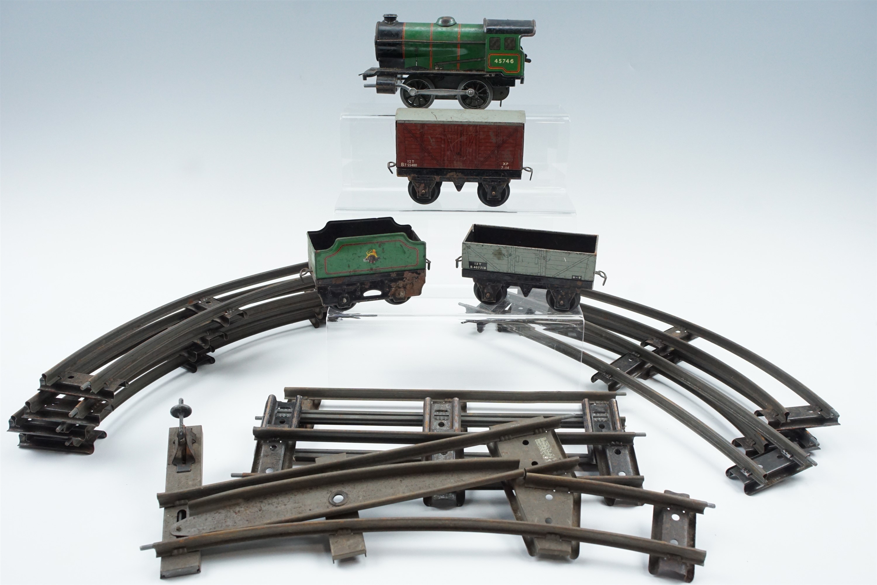 A Hornby O-gauge train set including a railway locomotive, a small quantity of track etc