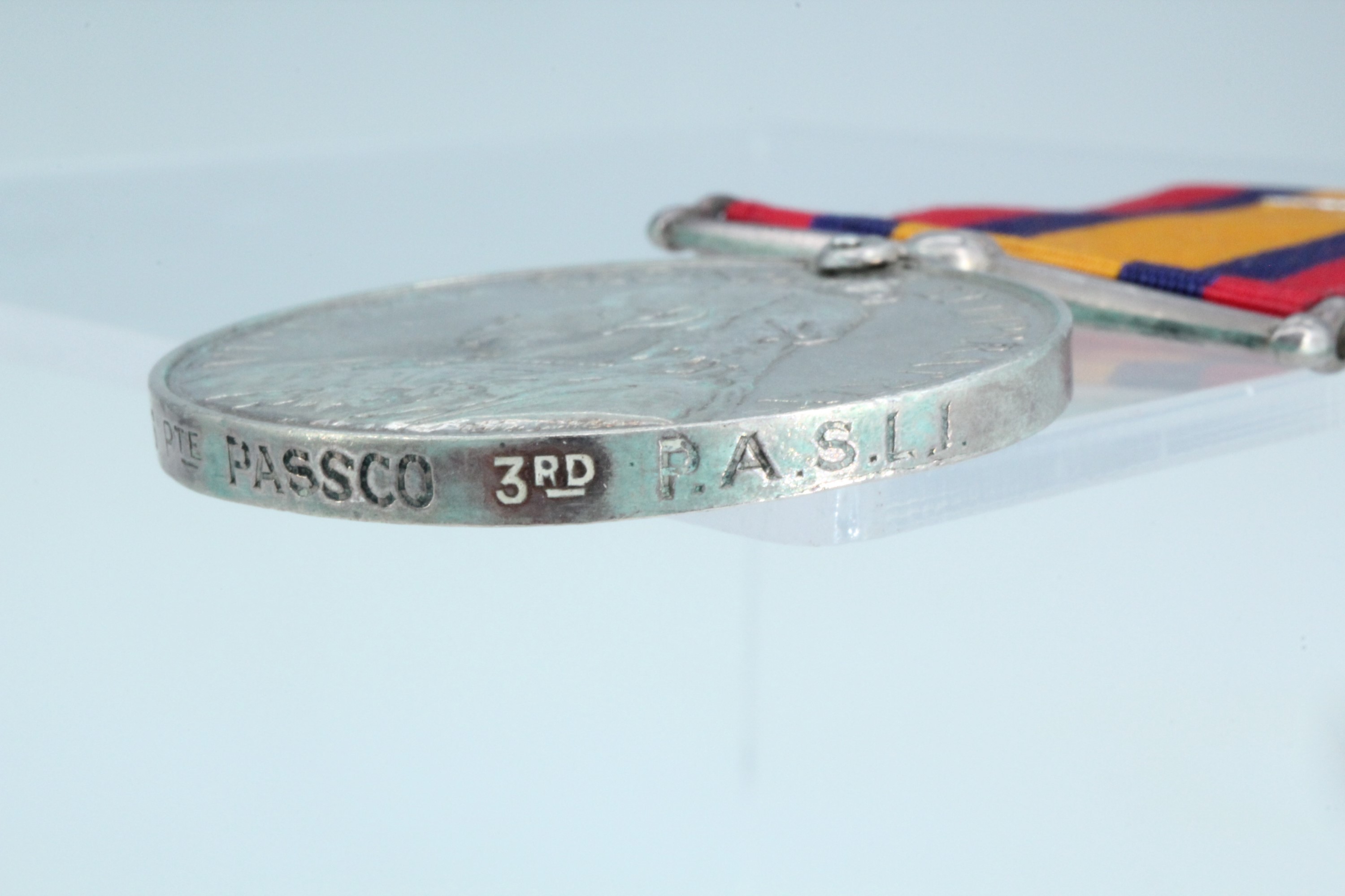 A Queen's South Africa Medal impressed and engraved to 3246 Pte Passco, 3rd PASLI - Image 4 of 4