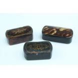 Three Victorian lacquered pocket snuff boxes