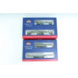 A Bachmann model railway locomotive Class 411 four car Emu set together with a Class 416 two car Emu