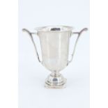 An Art Deco silver trophy, un-engraved, Birmingham, 1938, 70 g, 10 cm