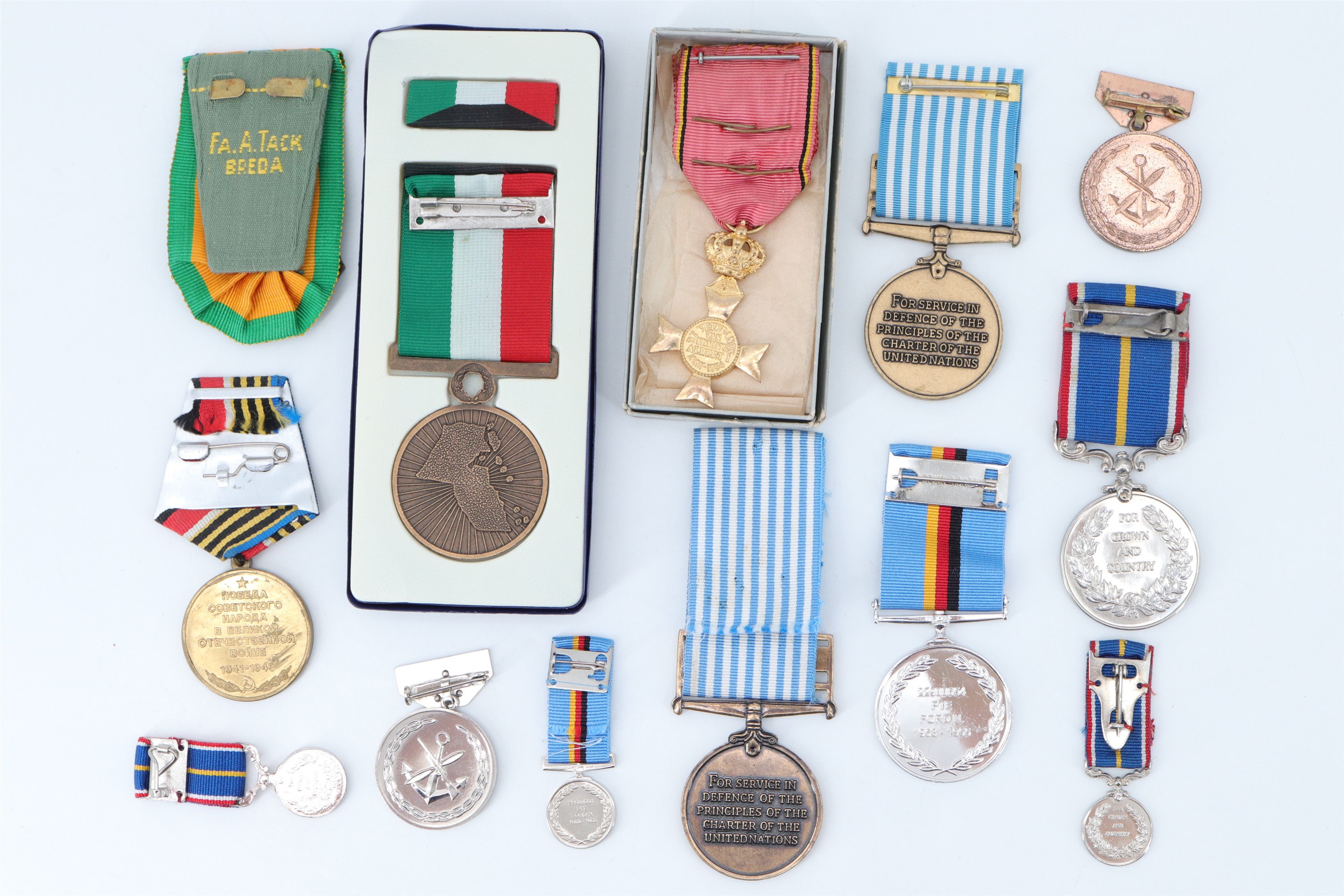 A Kuwait Liberation medal and sundry other medals - Image 2 of 2