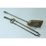 19th Century brass hearth implements, comprising a shovel and tongs, former 63 cm