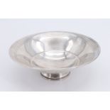 An Art Deco silver dish, Walker and Hall, Birmingham, 1934, 78 g, 11.5 cm diameter