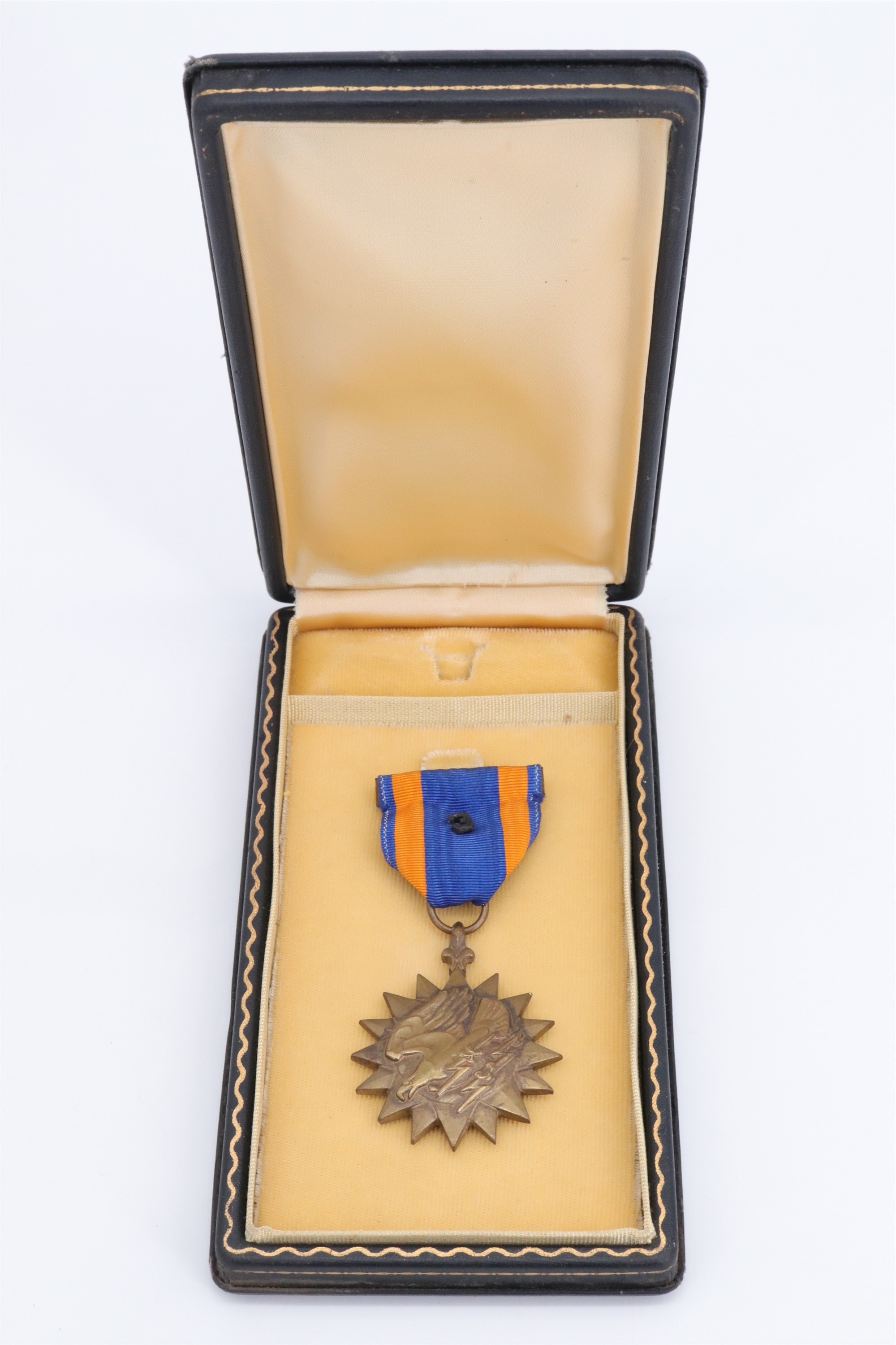 A US Air Medal, cased