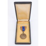 A US Air Medal, cased