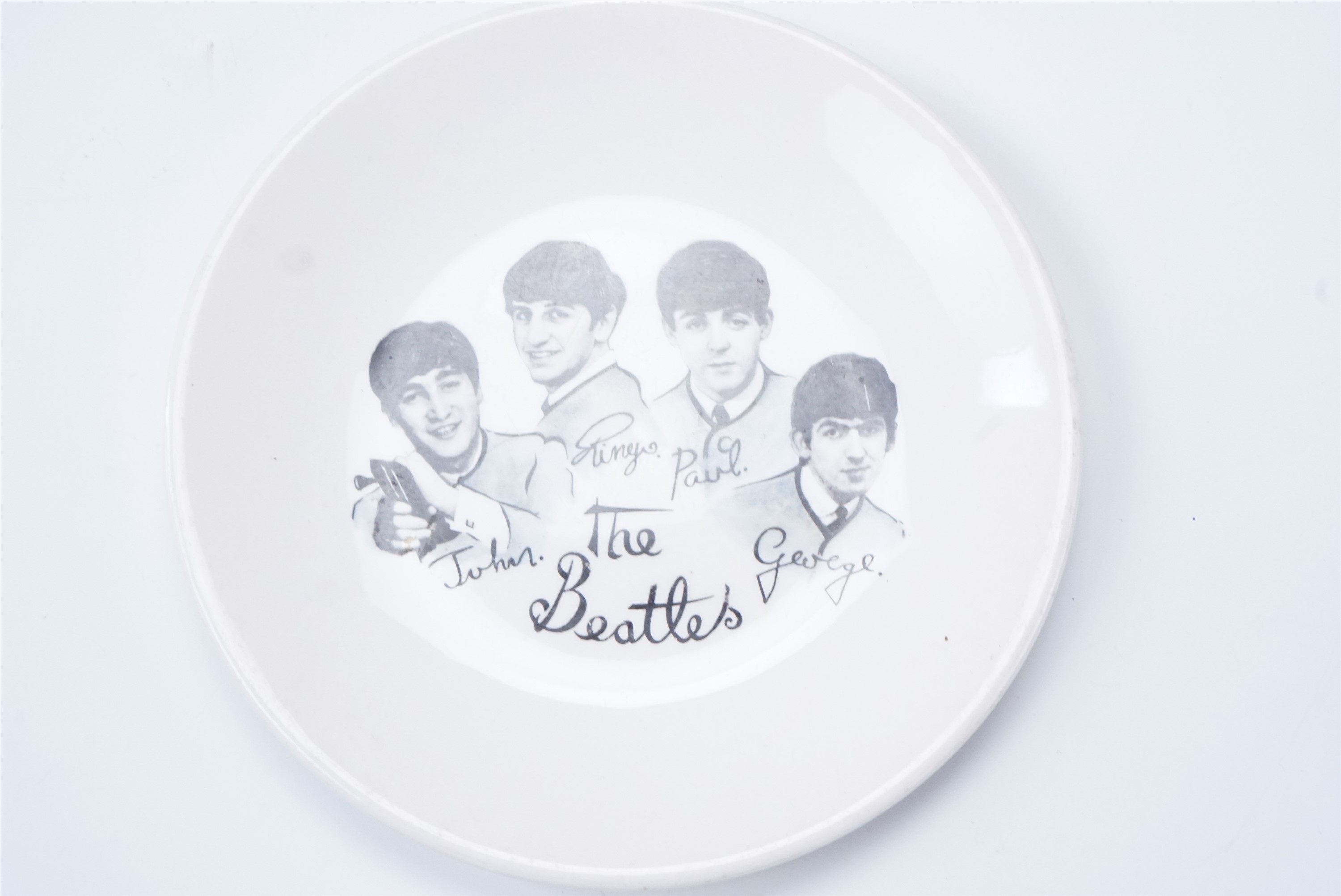 A vintage The Beatles plate, 18 cm