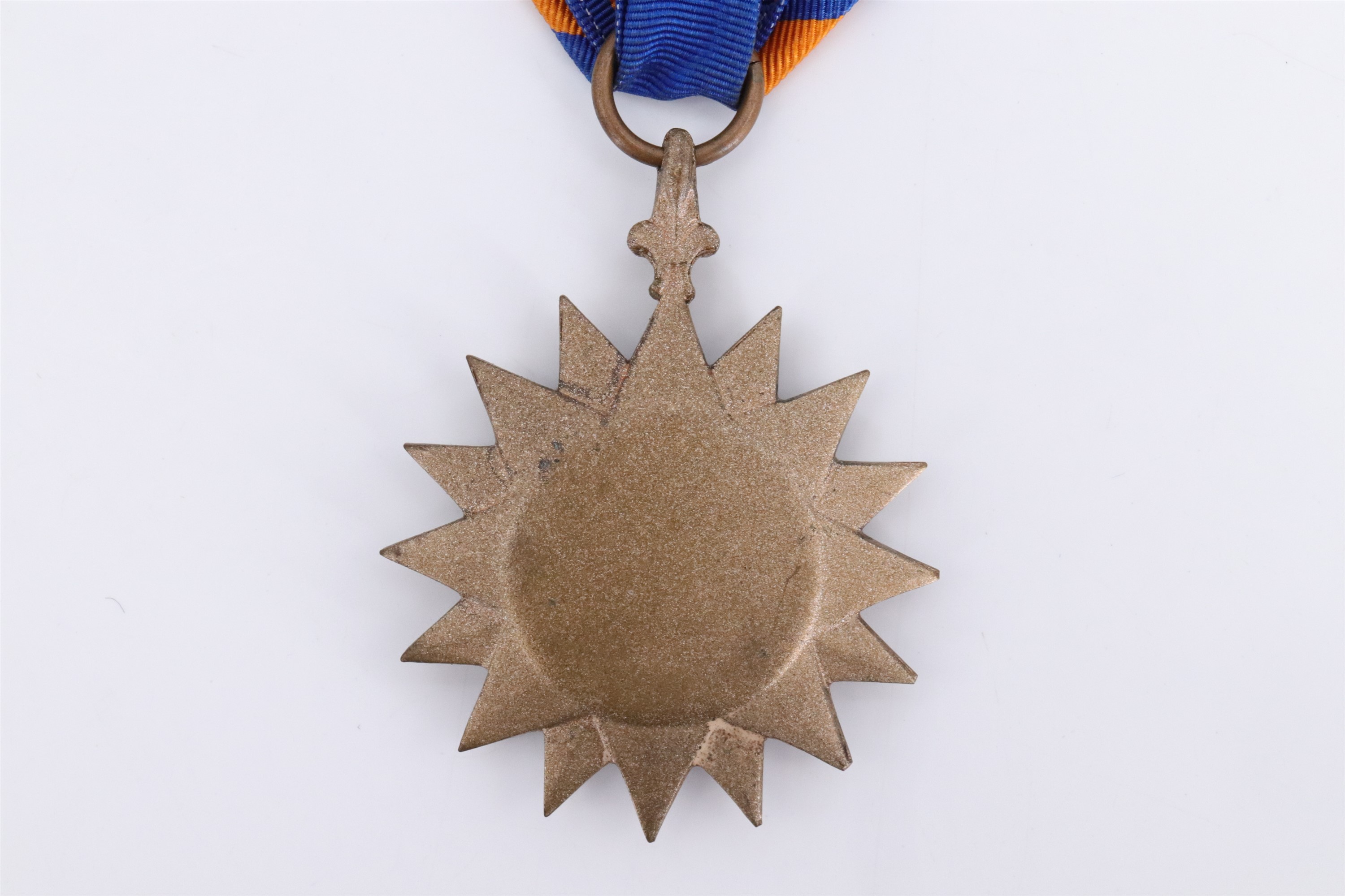 A US Air Medal, cased - Image 3 of 4