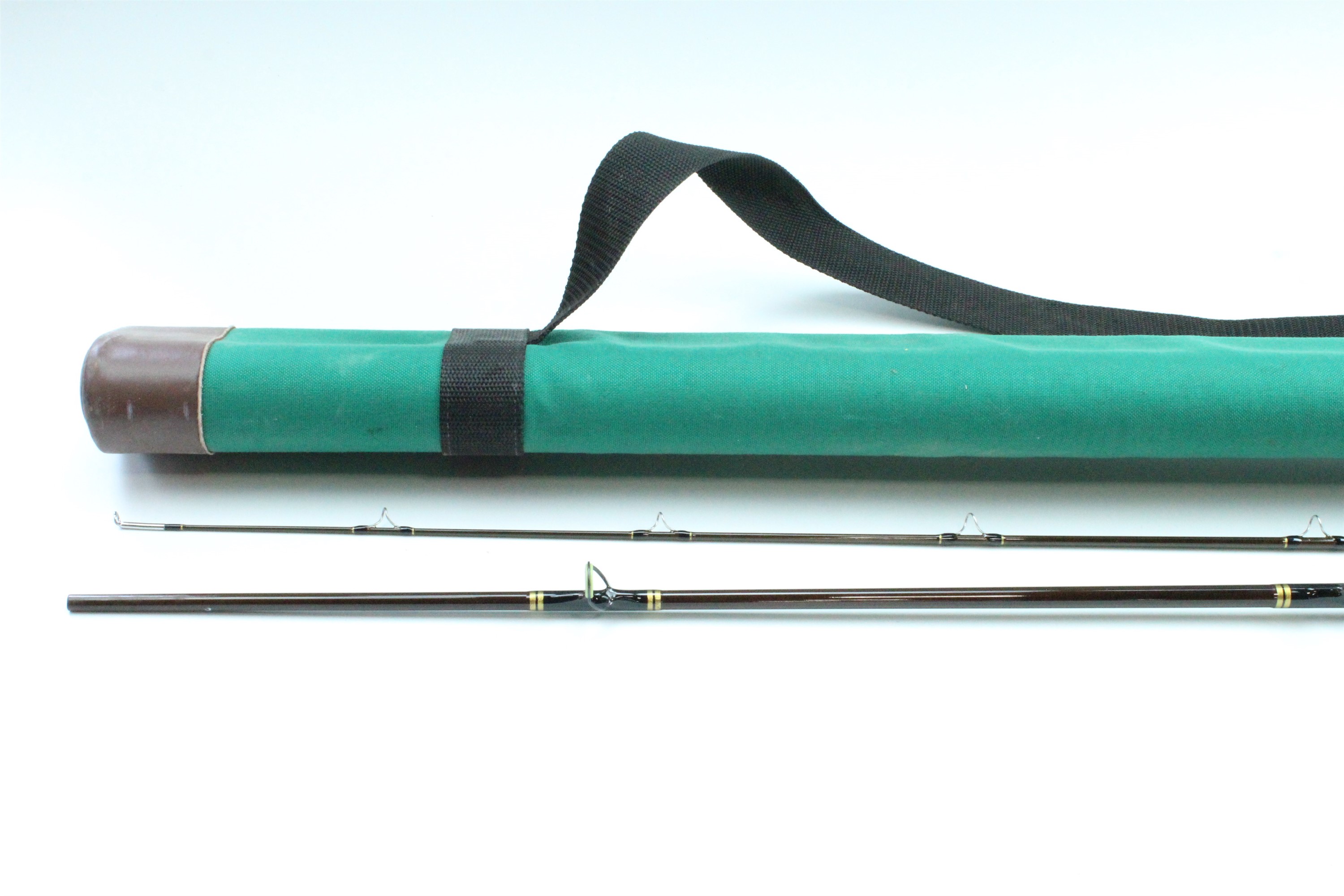 A game fishing fly rod GFL 1489 RPLX B, 9', two sections, together with travelling case - Image 2 of 2