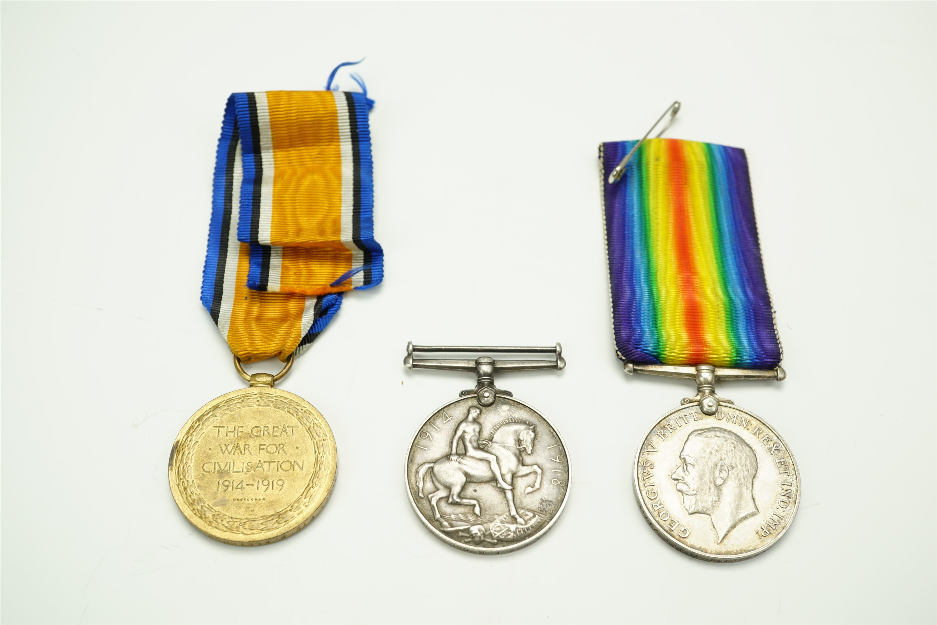 British War and Victory Medals to 31563 Pte F Fletcher, Wiltshire Regiment, together with a - Bild 2 aus 5