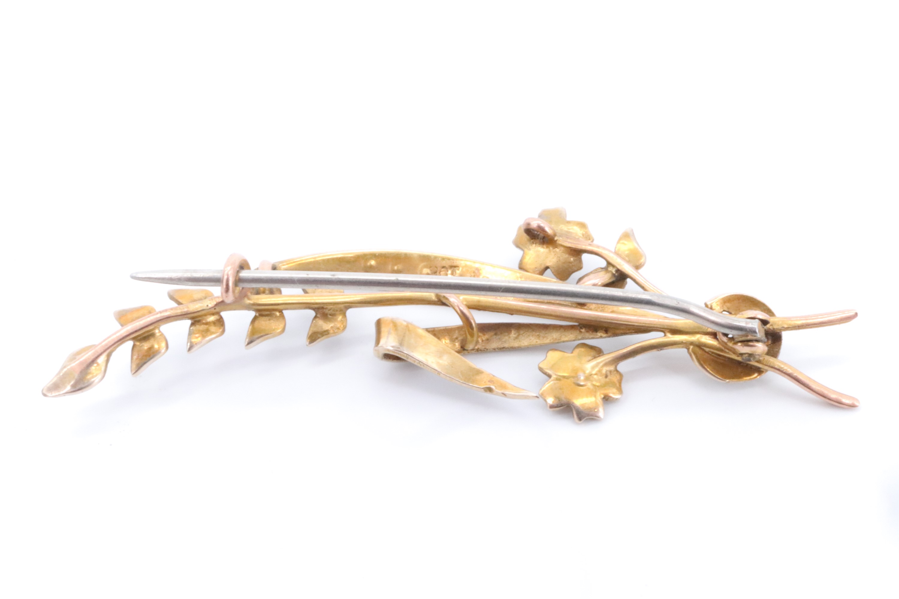 A Belle Epoque seed pearl and 9 ct yellow metal wild flower posy brooch, 52 mm, 3 g - Image 2 of 2