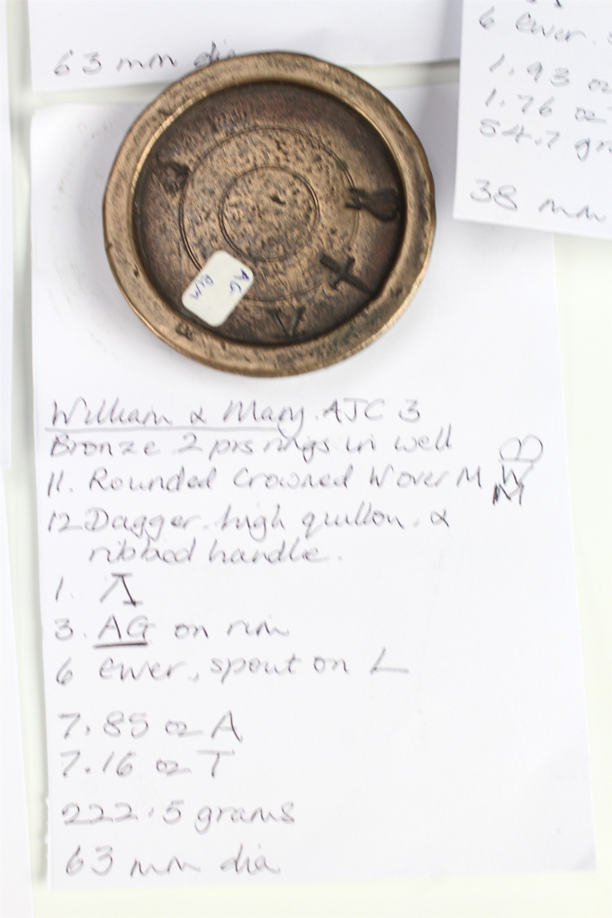 14 William and Mary bronze trade weights, including marks for 'Gloucester Co', and a chequerboard - Image 4 of 7