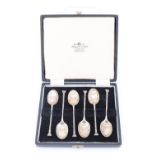 A cased set of silver seal top coffee spoons, Birmingham, 1967, 48 g, 9.5 cm