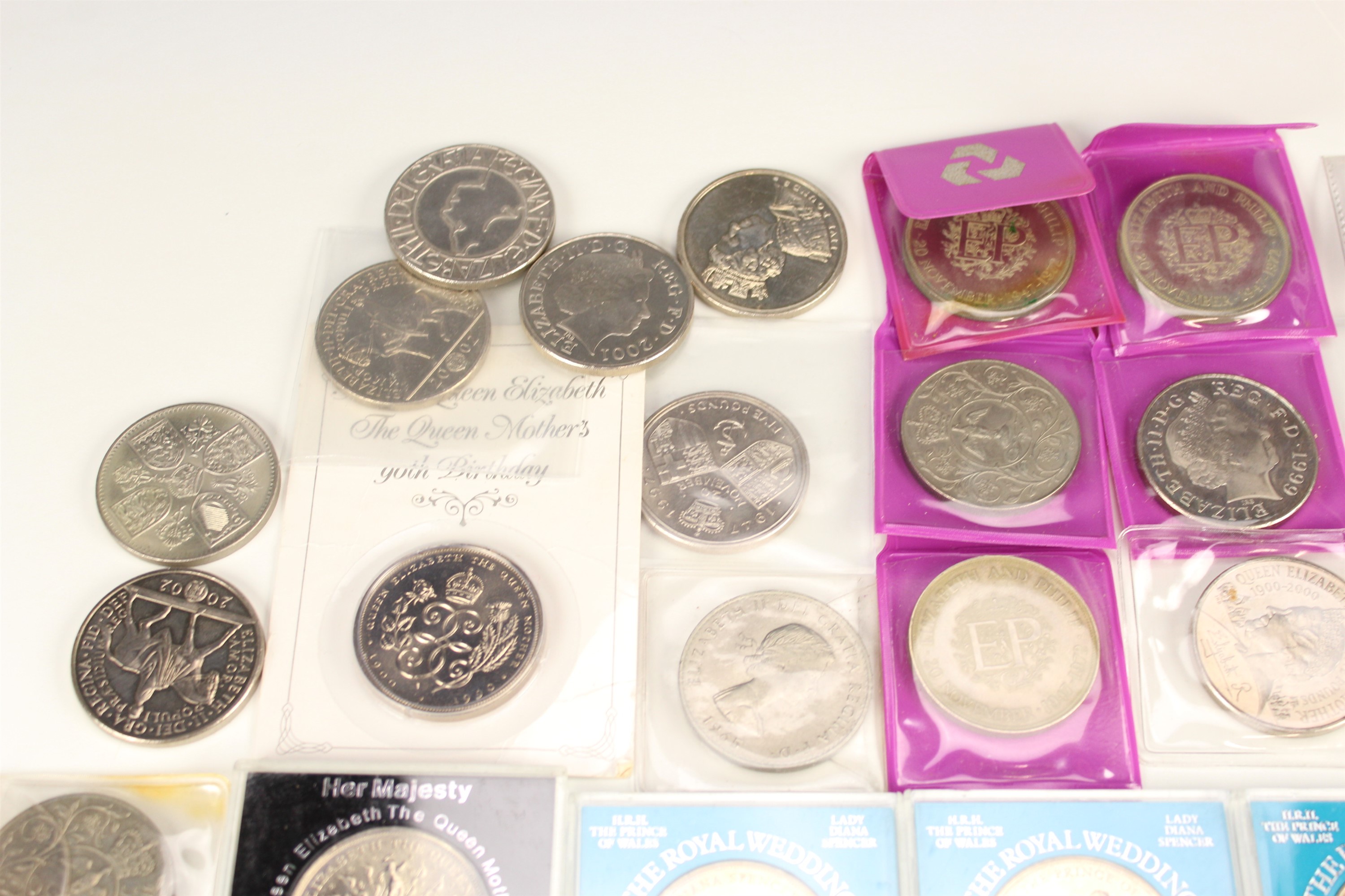 A 1986 silver centenary "Canada Dollar", together with a large quantity of commemorative coins - Image 3 of 5