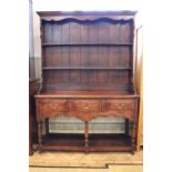 A quality reproduction 18th Century oak dresser, 140 cm x 47 cm x 198 cm