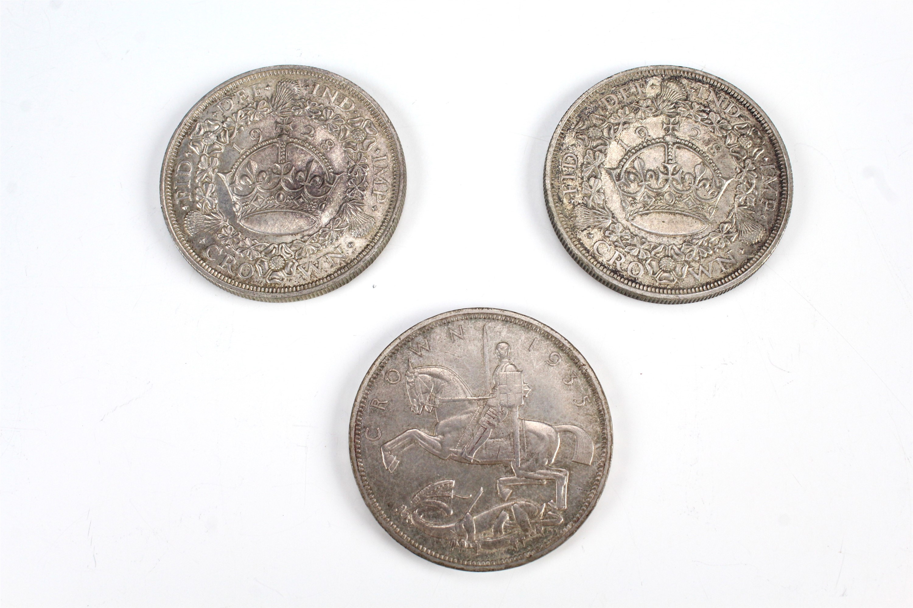 Two 1928 "wreath" crown coins together with a 1935 crown coin - Image 2 of 2