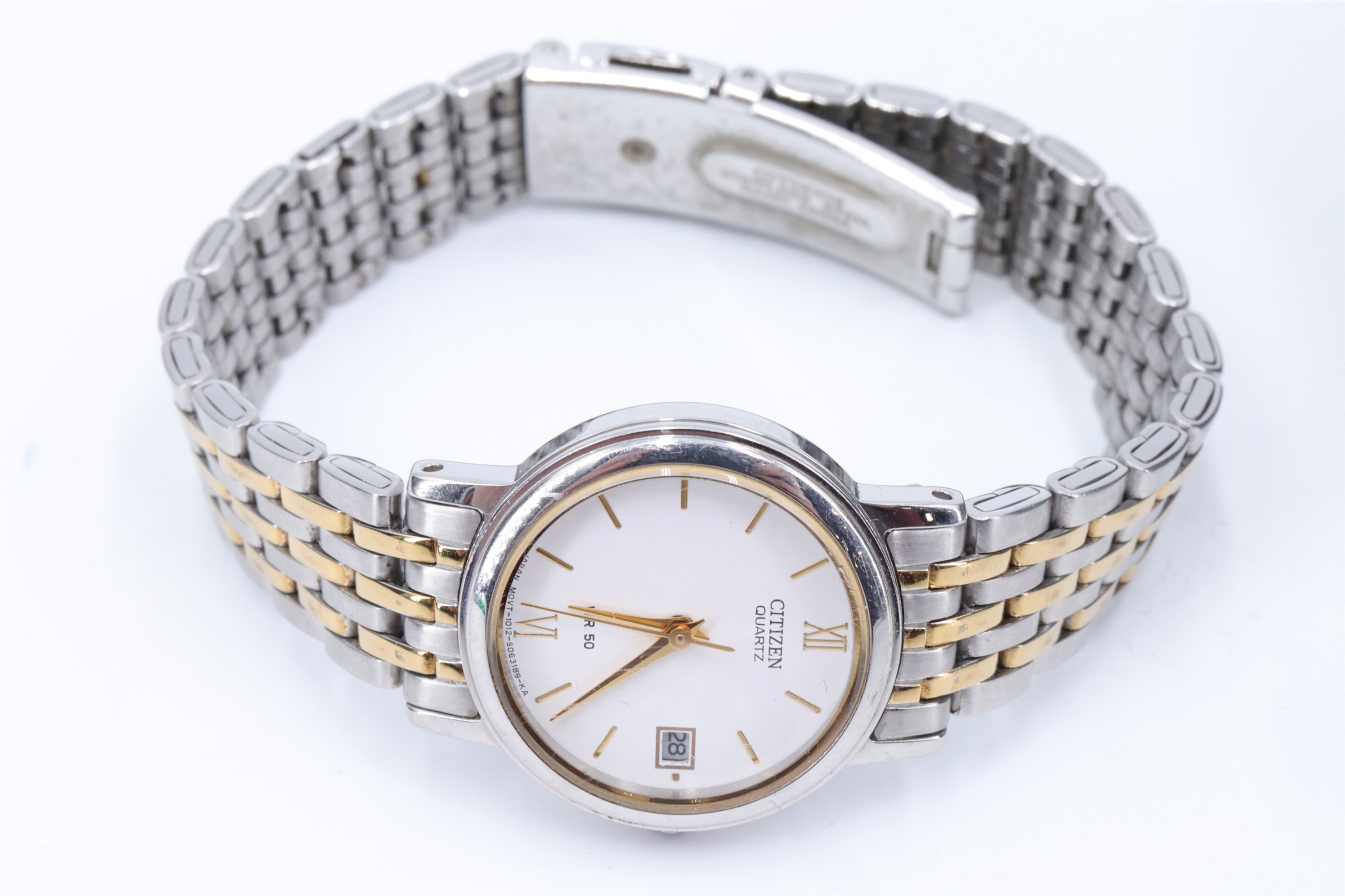 A lady's Citizen Eco-Drive parcel gilt stainless steel wristwatch in original box, together with - Image 4 of 6