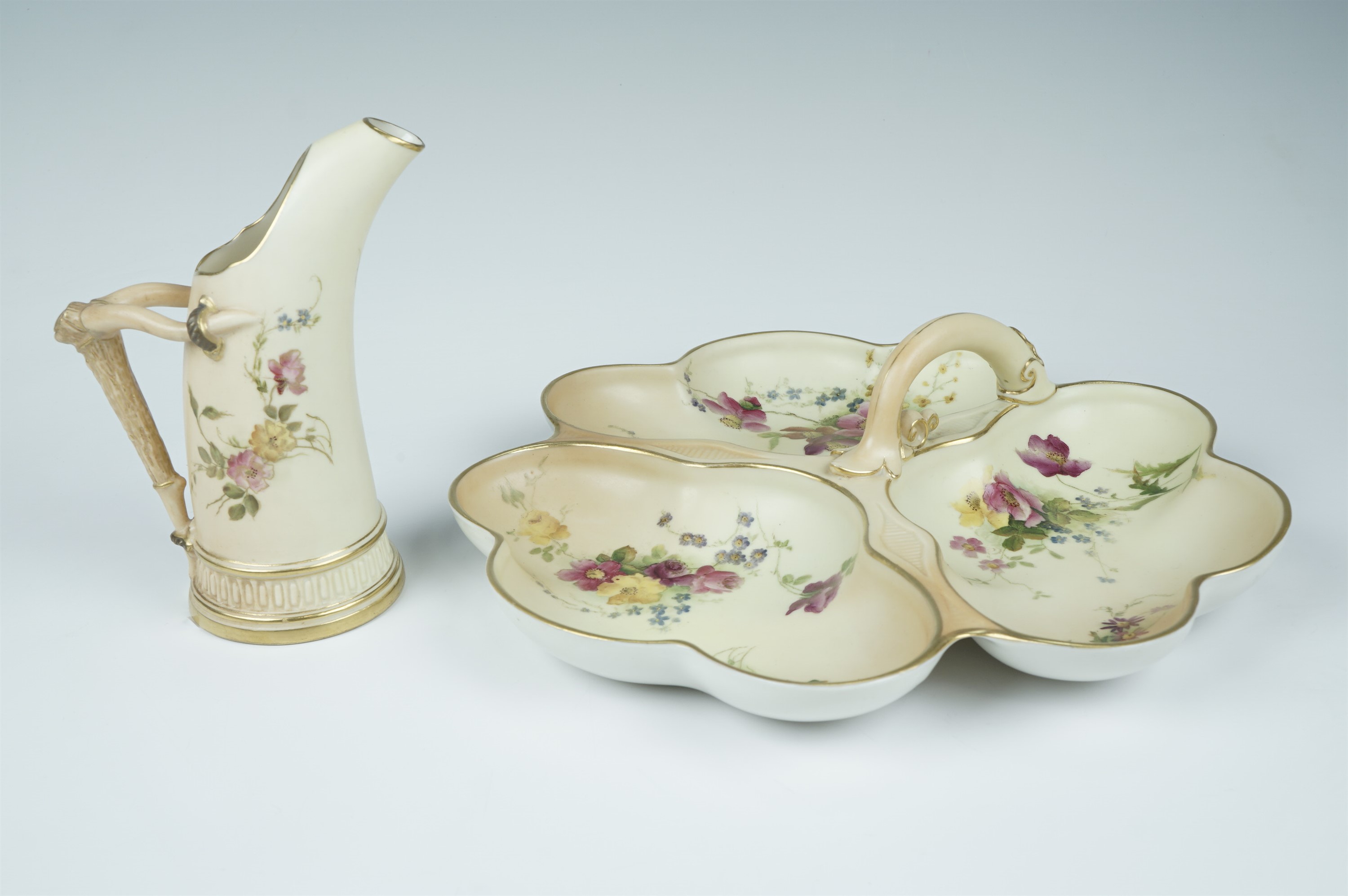 A late 19th Century Royal Worcester blush ivory hors d'oeuvre dish, and an antler jug, design - Image 4 of 4