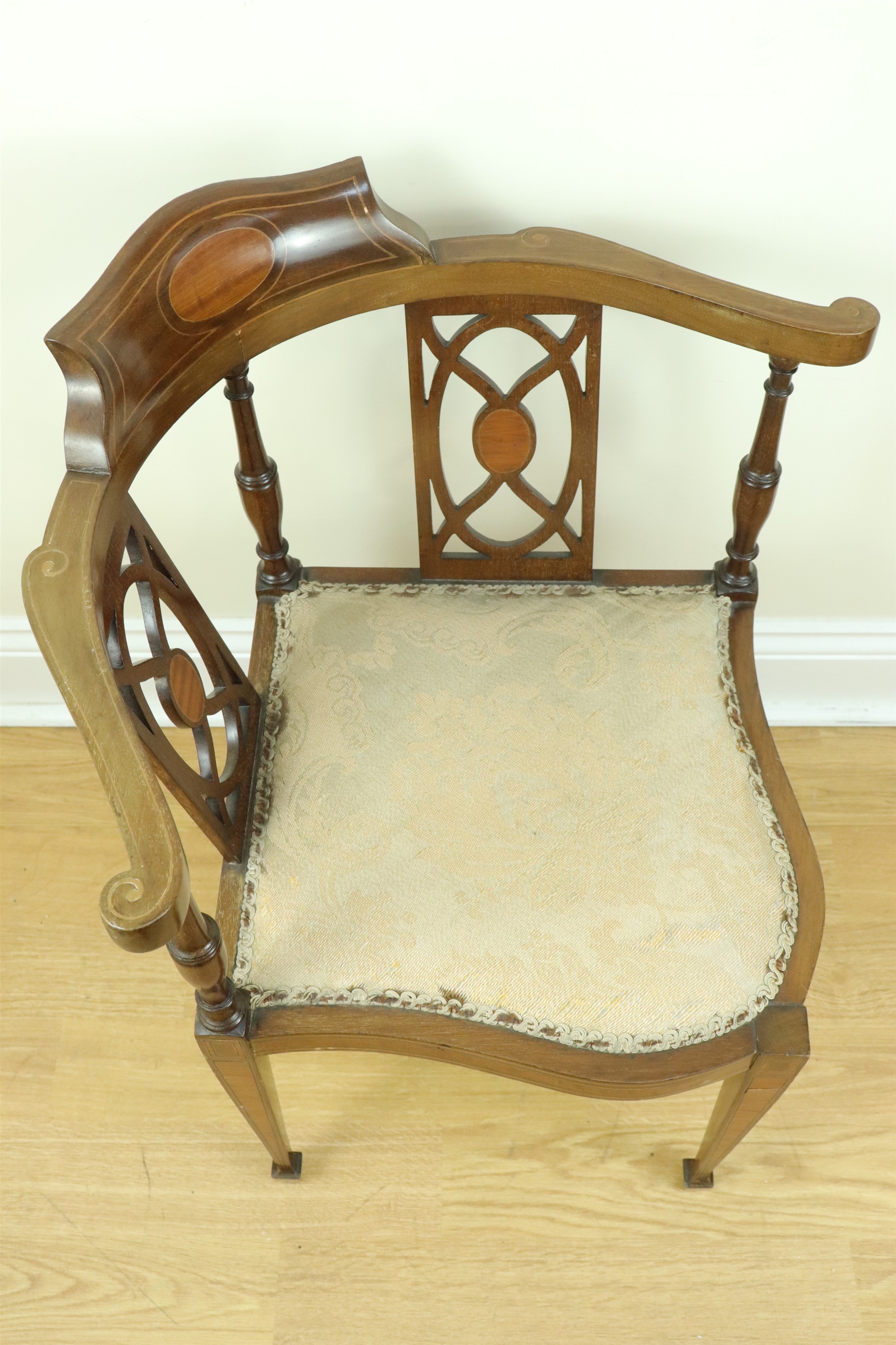 A late 19th / early 20th Century inlaid mahogany corner armchair - Image 4 of 6