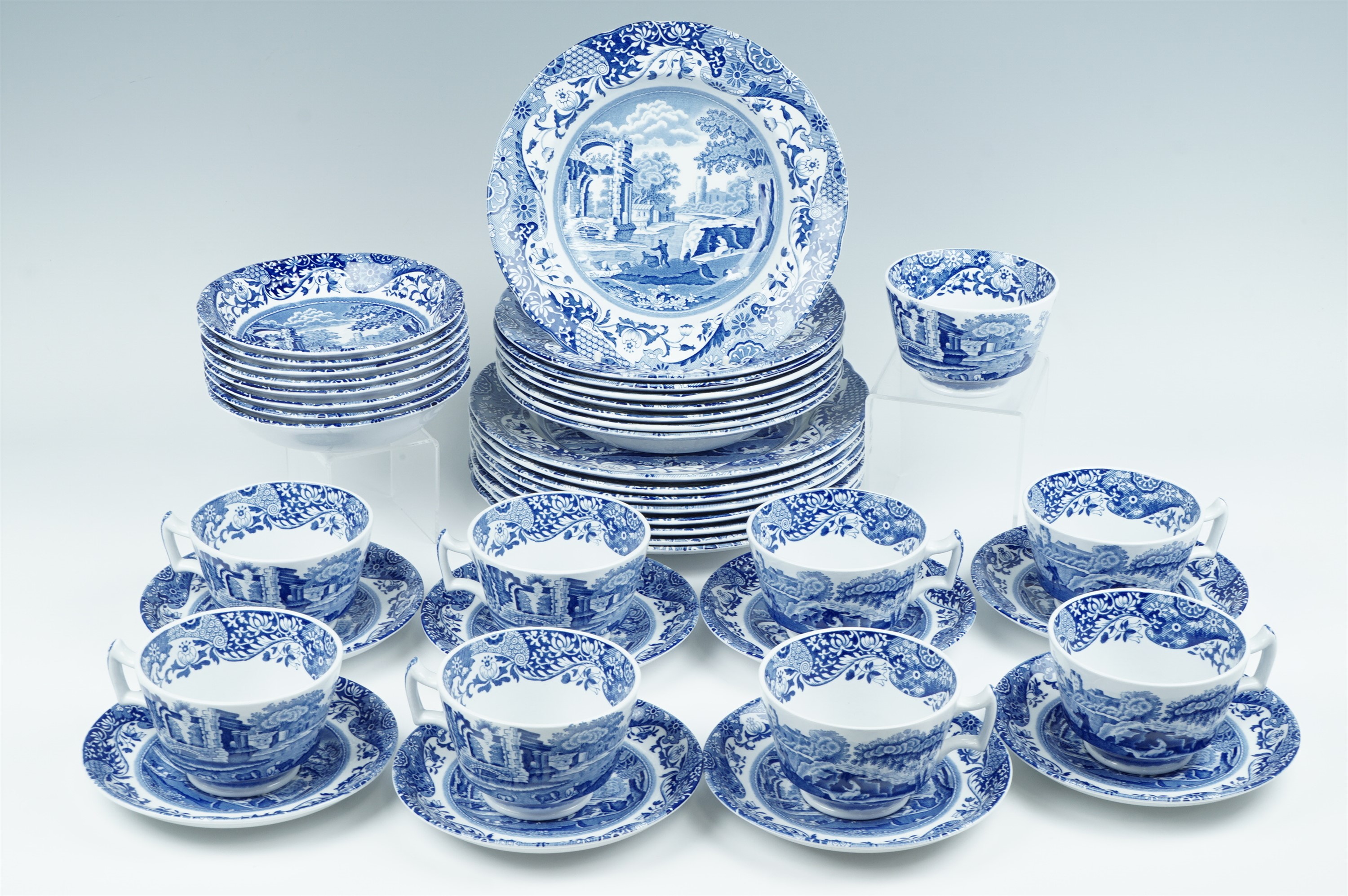 Spode Italian ware tea and dinnerware, approximately forty one items - Image 2 of 2