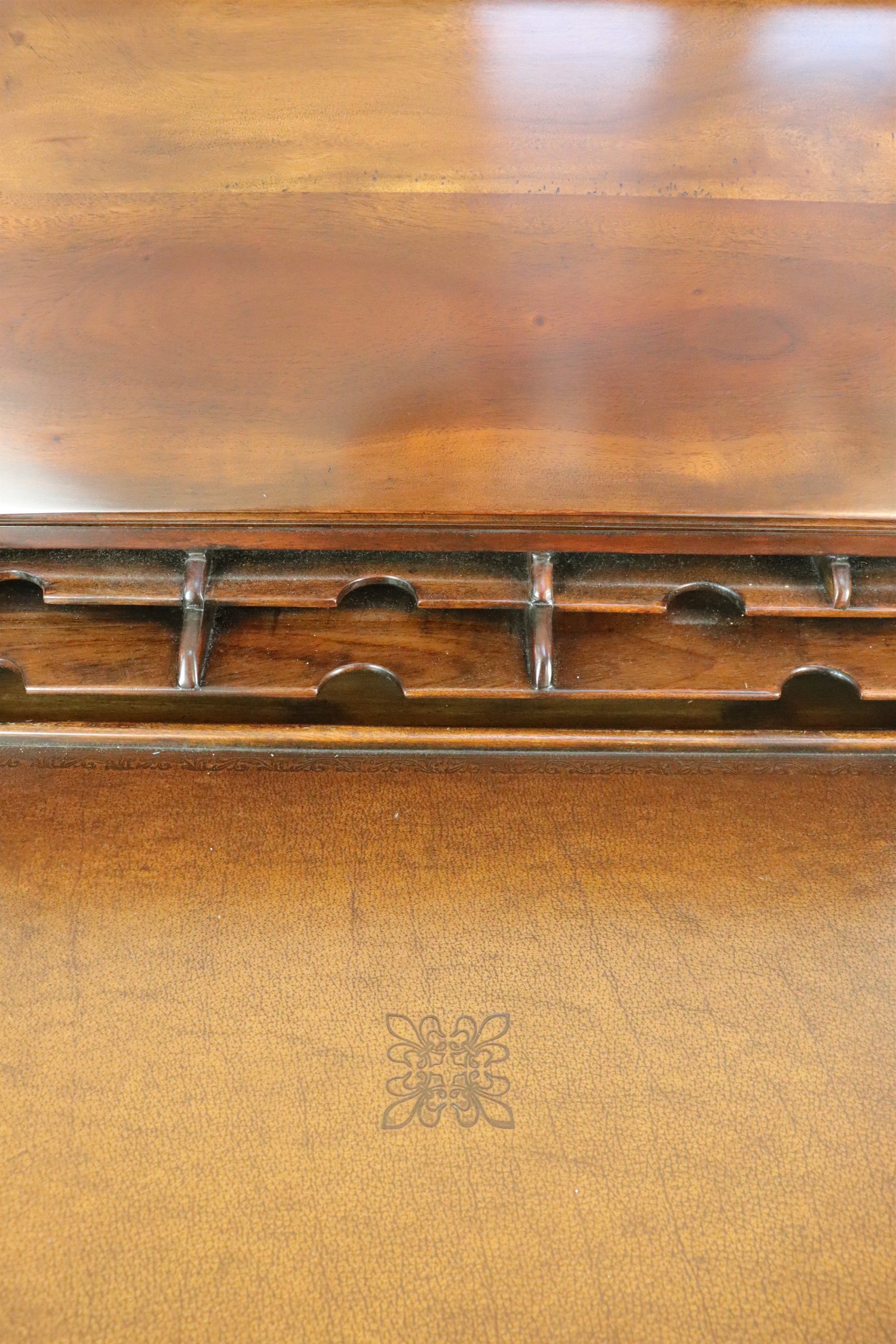 A Theodore Alexander Kaye mahogany campaign style desk, 74 cm x 44 cm x 79 cm - Image 3 of 4