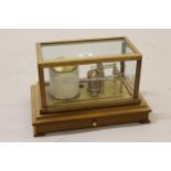 20th Century mahogany and brass barograph by Gluck Barograph and Recorder Company Ltd, in a