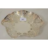 Silver bonbon dish of pierced hexagonal design, London 1963, 12oz