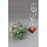 20th Century crystal sculpture of two embracing figures on a marble plinth, 15ins high, together