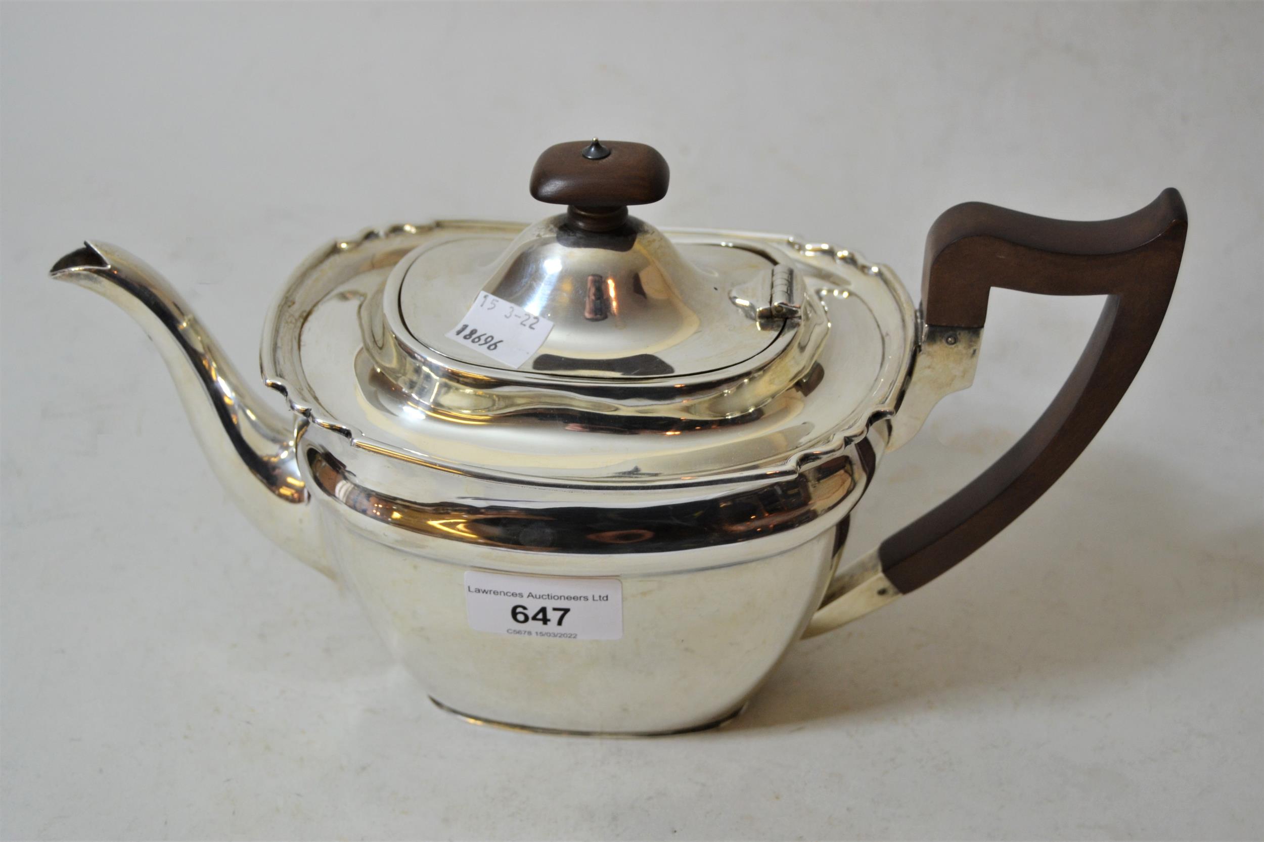 Sheffield silver teapot with finial and handle, maker M.H & Cold, 20 troy ounces