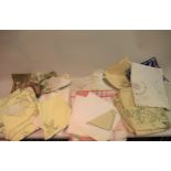 Quantity of various table linen etc.